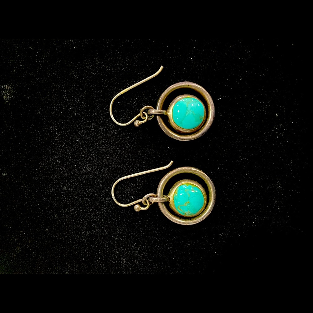 Native American Sterling Silver Turquoise circle earrings